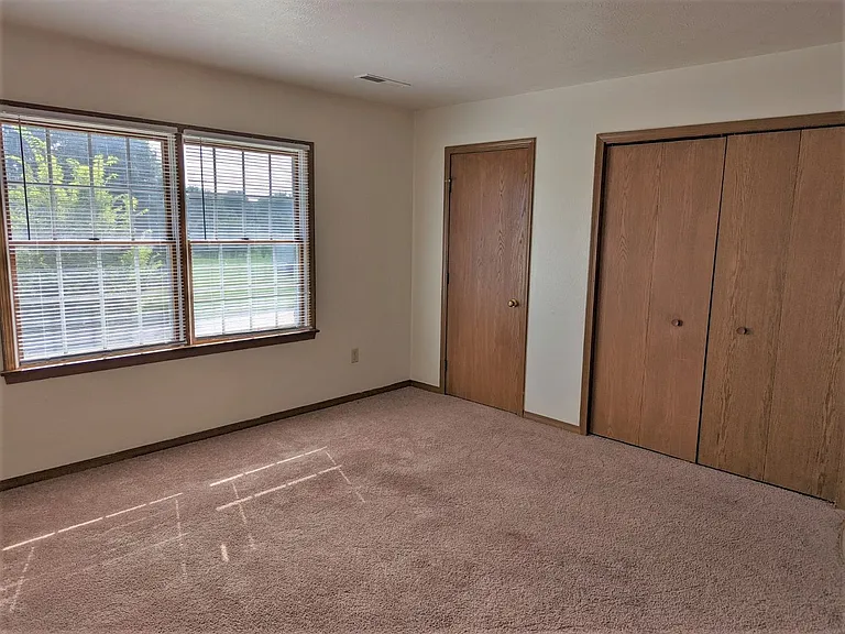 1816 Tiffany Ct — Photo 4