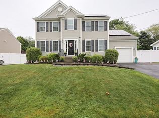 957 Glen St, New Bedford, MA 02745