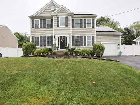 957 Glen St, New Bedford, MA 02745