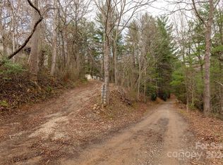 16 Musterfield Dr, Asheville, NC 28805