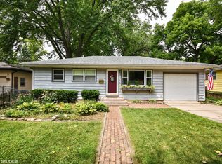 804 Washington Ave, St Charles, IL 60174