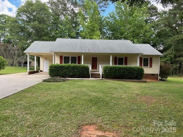 1833 Bardell St, Lancaster, SC 29720