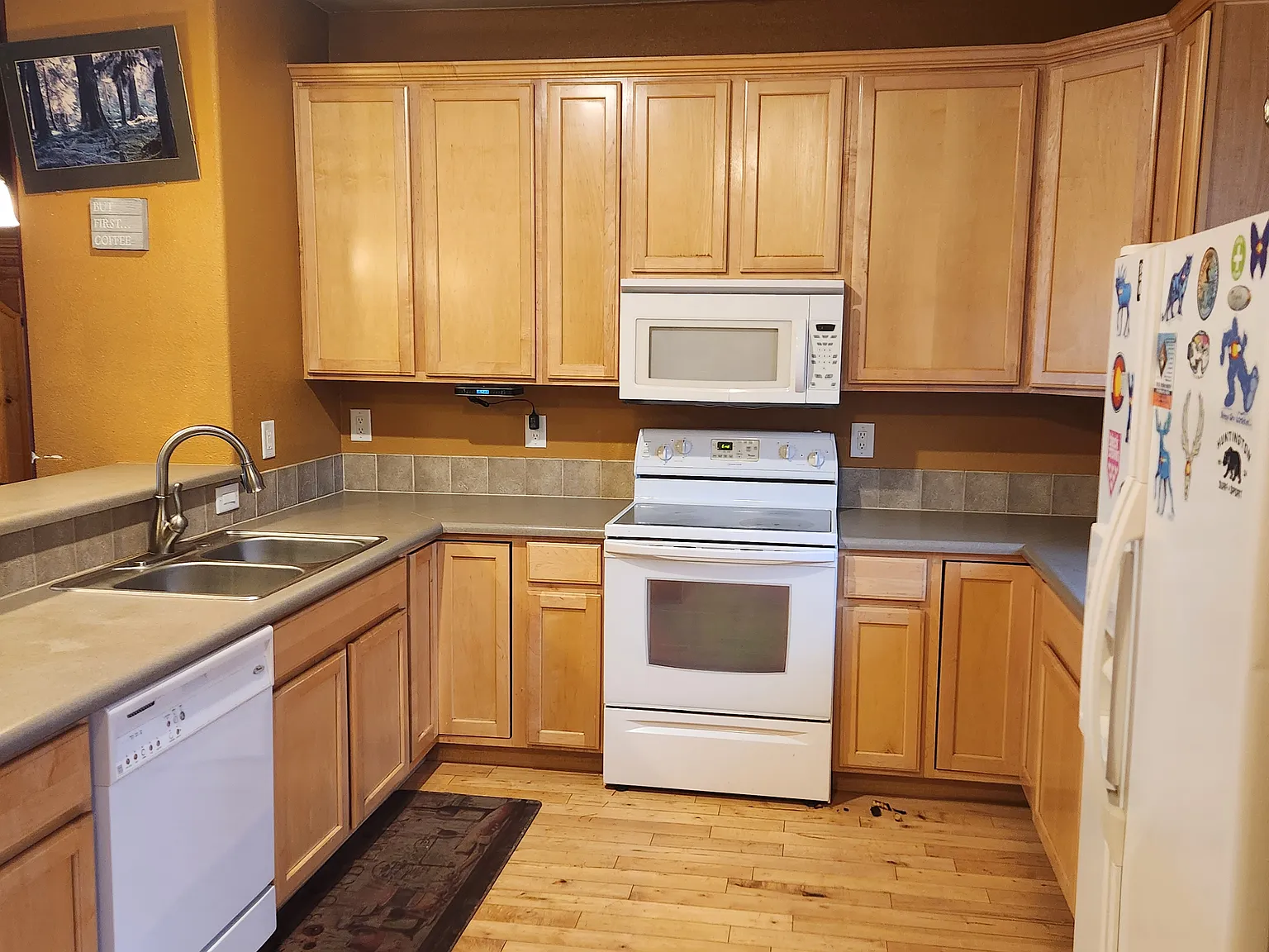 3 bed, 2.5 bath, 1485 sqft, $2,350 — Photo 2