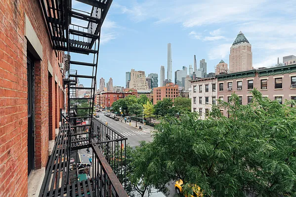 Rented by Maz Group NY | media 11