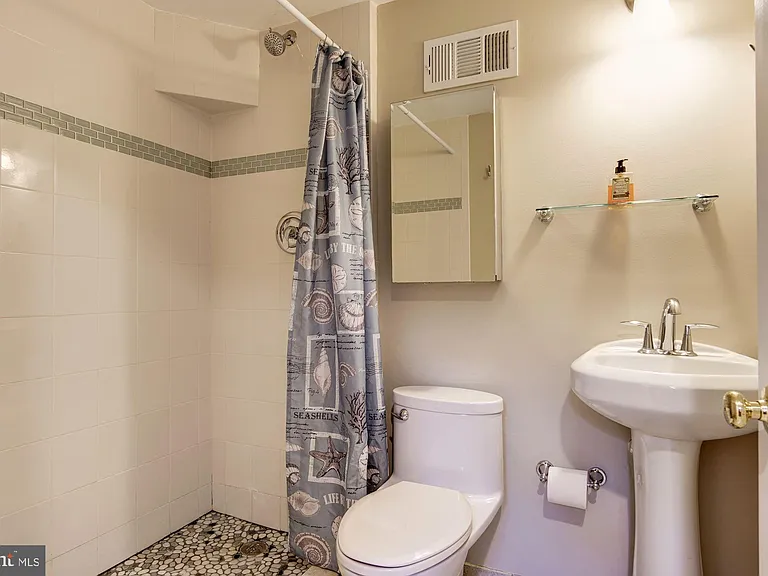 5013 Brookdale Rd — Photo 45