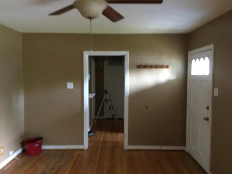 2203 Tisinger Ave — Photo 7
