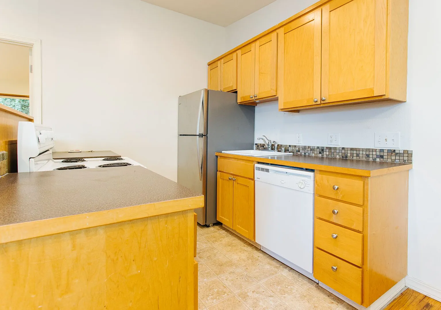 3015 Queen Anne Ave N. — Photo 2