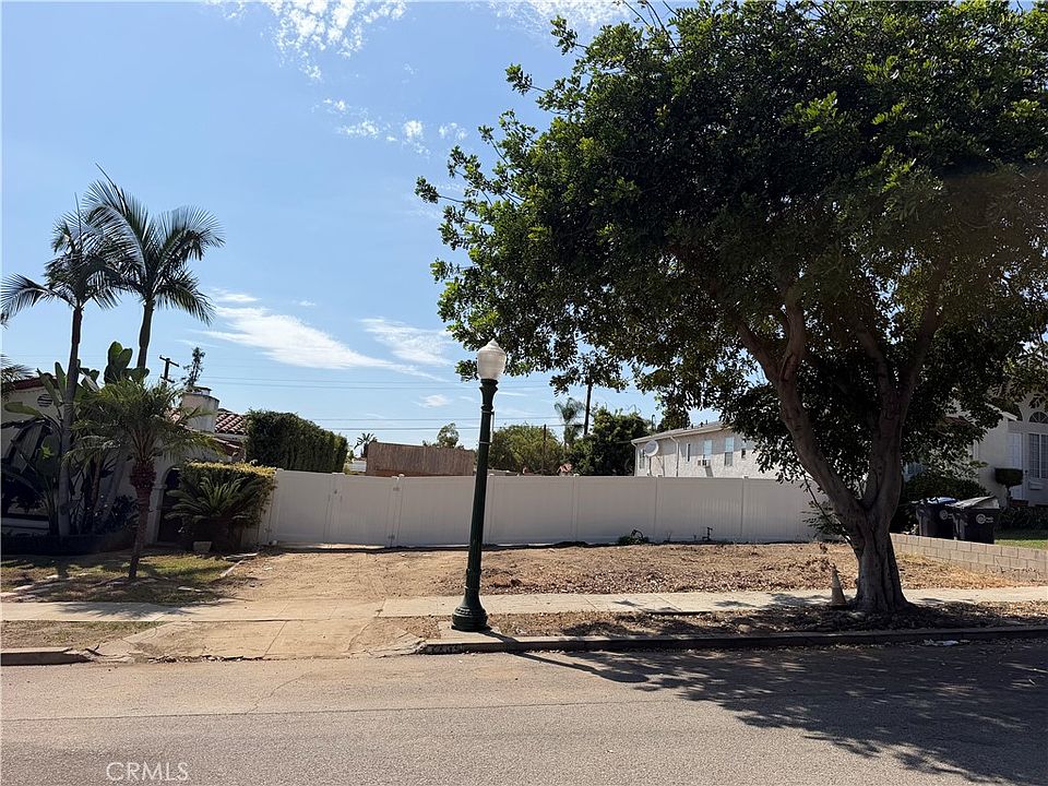 1st image of 1239 N Everett St Lot 578