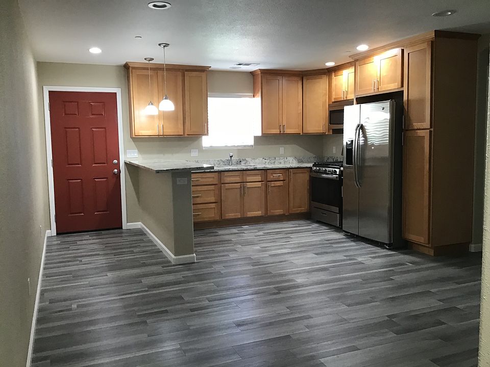 2nd image of 157 Laumer Ave #1