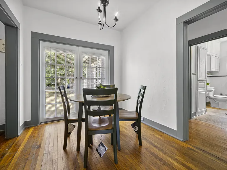 1131 McKinley Ave — Photo 10