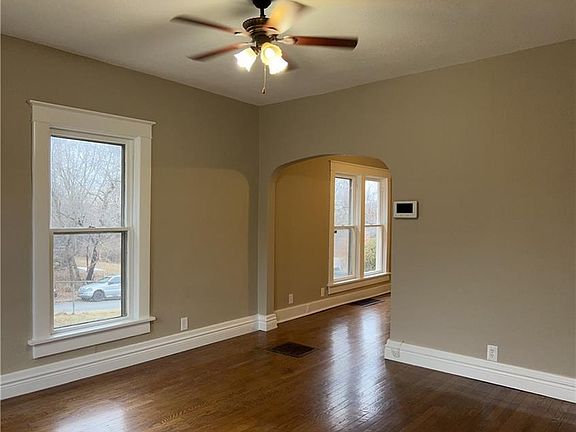 5th image of 1527 2nd Ave