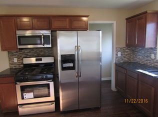 3672 Poplar Ave, Warren, MI 48091
