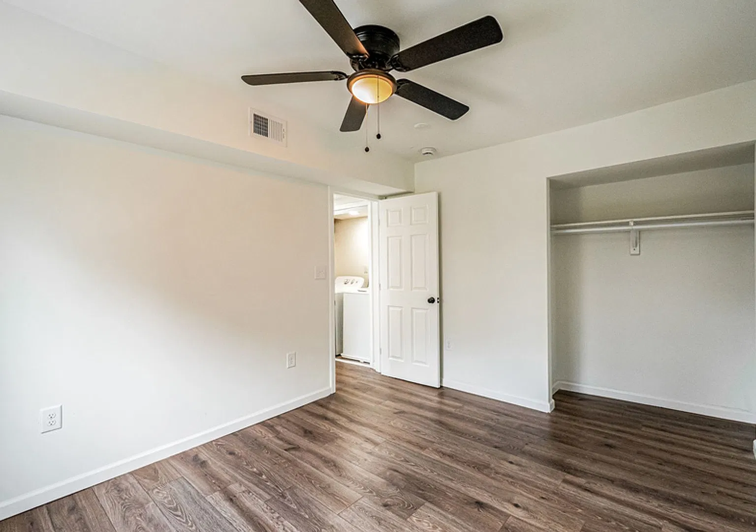 4016 Livingston Road SE — Photo 4