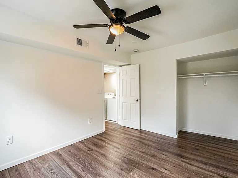 4016 Livingston Rd SE — Photo 4