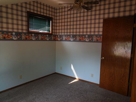 3rd image of 606 N Alleghany St