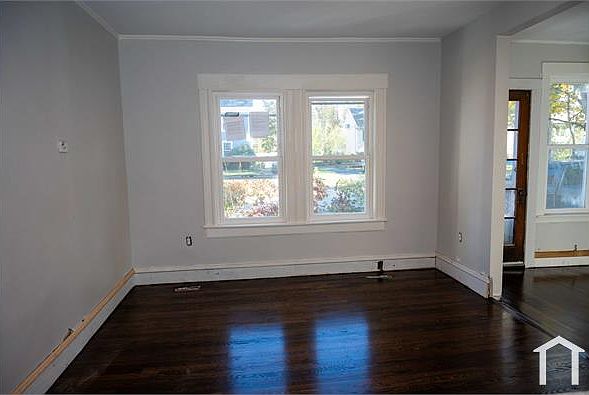 1st image of 76 Mill St #1