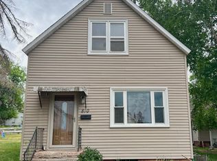 810 Section St, Norway, MI 49870