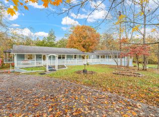 668 Raccoon Valley Rd, Maynardville, TN 37807