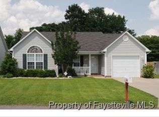 1058 Coalport Rd, Hope Mills, NC 28348