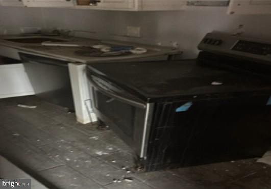 5th image of 3514 Hayward Ave