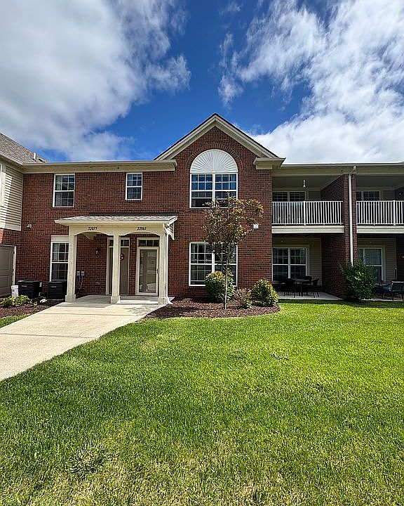 1st image of 22059 Aberdeen Dr