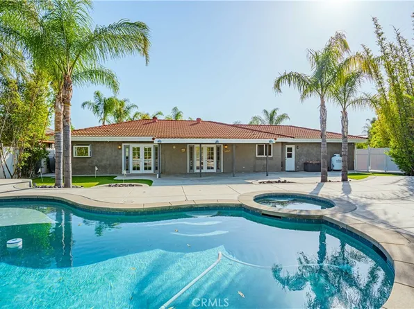 30044 Little Harbor Dr, Canyon Lake, CA 92587