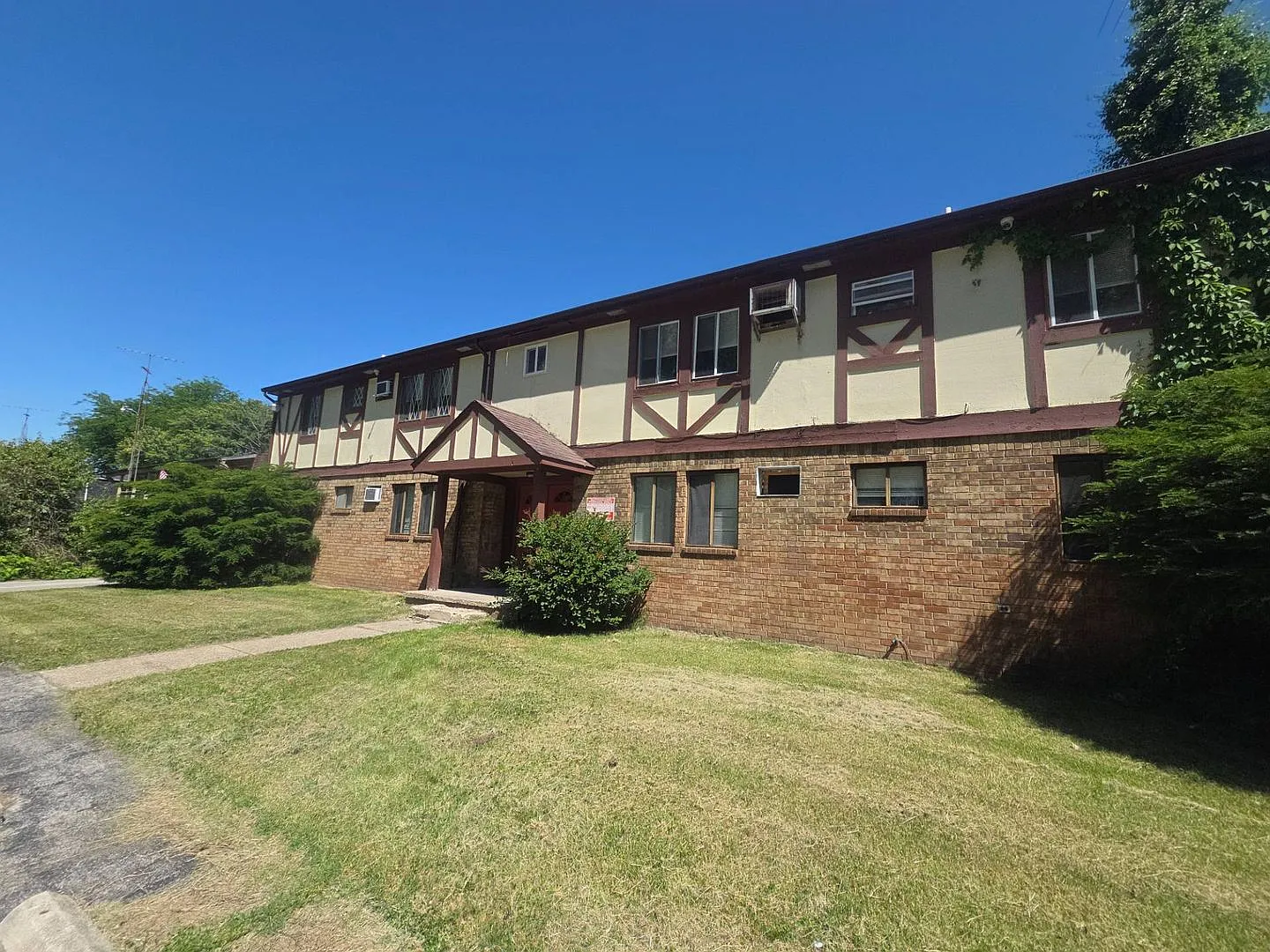 1509 Brooke Park Dr, Toledo OH 43612 — Photo 2