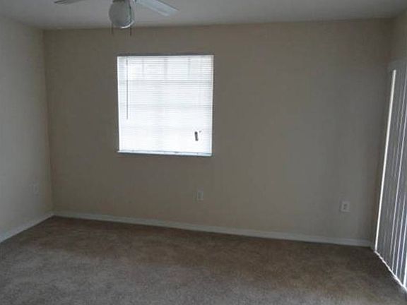 4th image of 2034 NE 167th St
