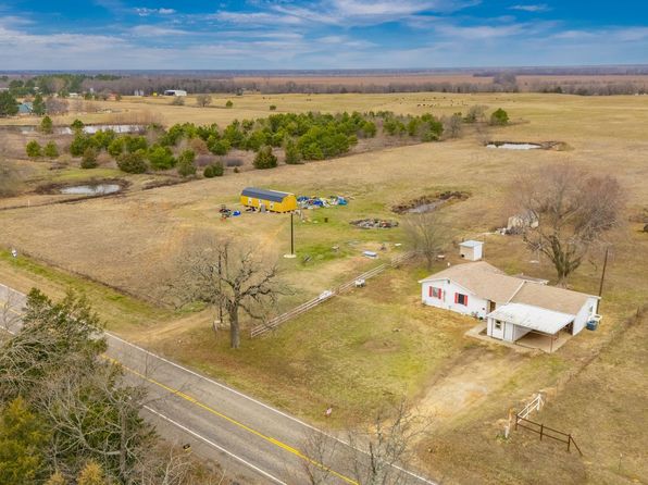 19538 Farm Road 197, Sumner, TX 75486