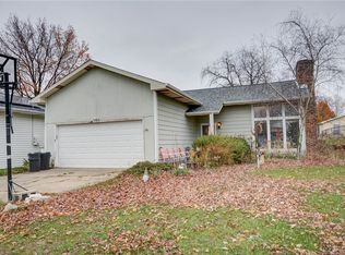 3484 Monarch Dr, Decatur, IL 62526