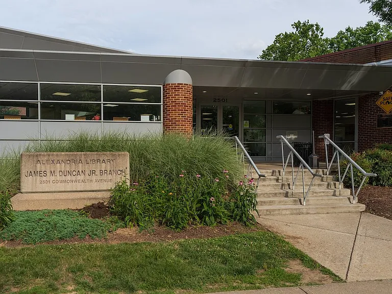 2302 Sanford St — Photo 22