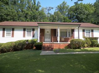 310 Oxford Dr, Martinsville, VA 24112
