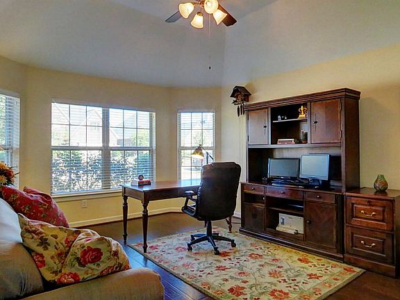 4th image of 28423 Kinglet Pines Dr
