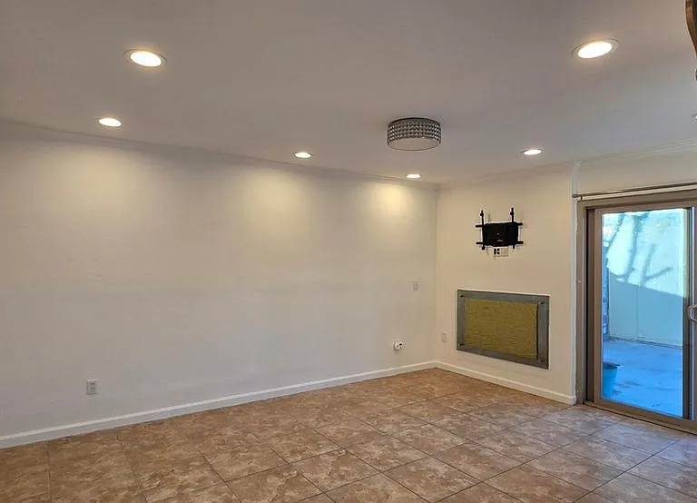 11352 Meadow Flower Pl — Photo 18