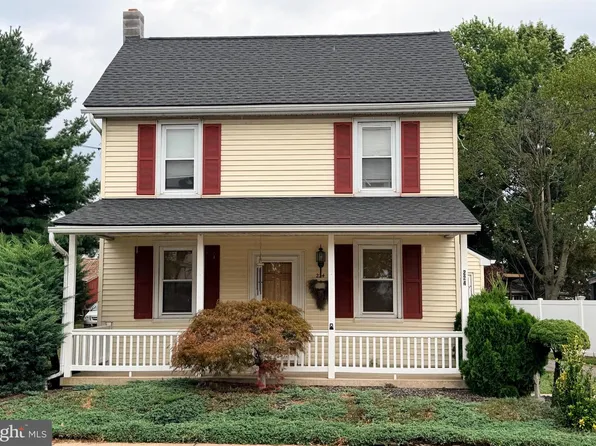 224 E Main St, Terre Hill, PA 17581