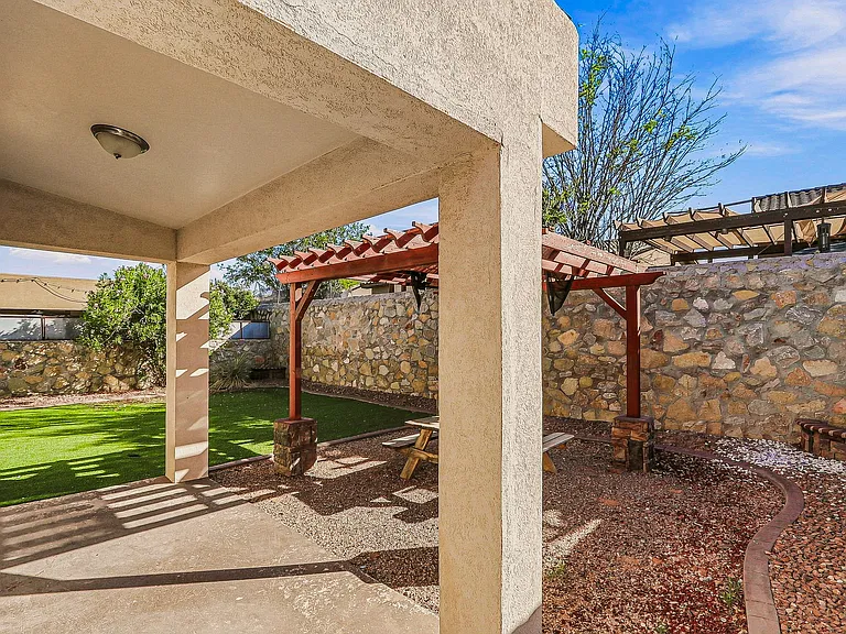 3203 Red Orchard Dr — Photo 30