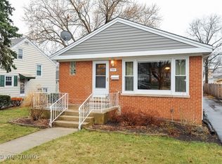 794 S Fairfield Ave, Elmhurst, IL