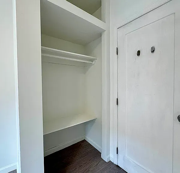 318 E 104th St #2E — Photo 23