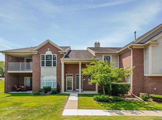 1790 Flagstone Cir, Rochester, MI 48307