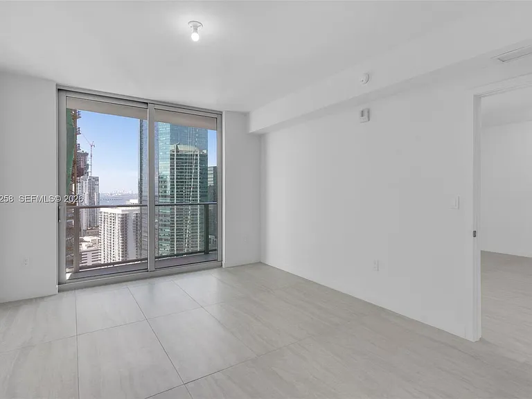 77 SE 5th St #Penthouse 03 — Photo 12