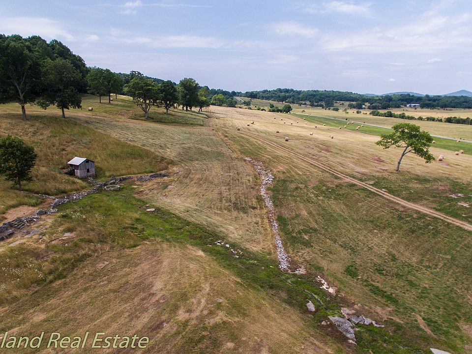 1st image of 4 Murphy Ln