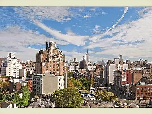 Sold by Luxe Group | media 20