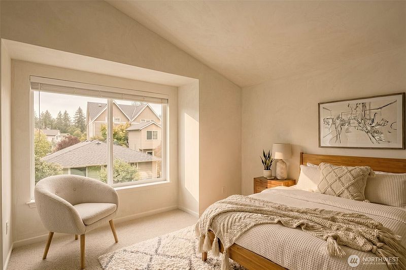 5th image of 2414 SW Holden Street #B
