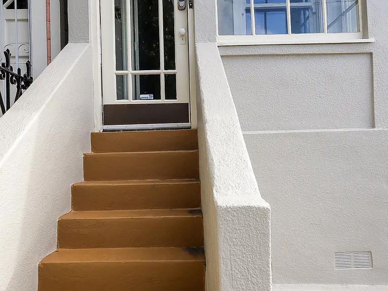 1029 Rhode Island St — Photo 3