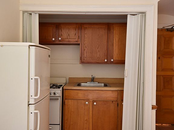 3rd image of 5301 N Ashland Ave #1L