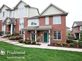 15723 Scotsglen Rd, Orland Park, IL 60462