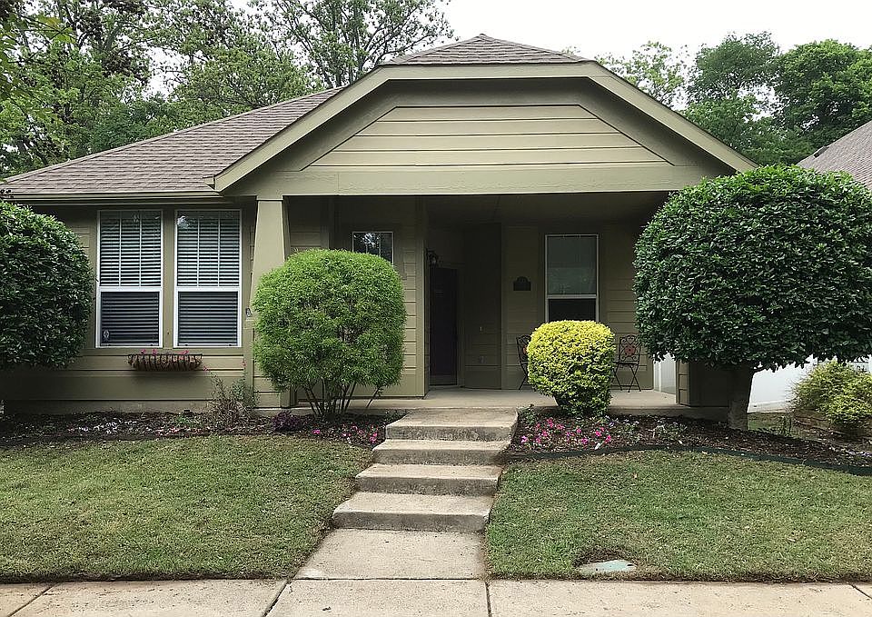 1st image of 9831 Lexington Dr