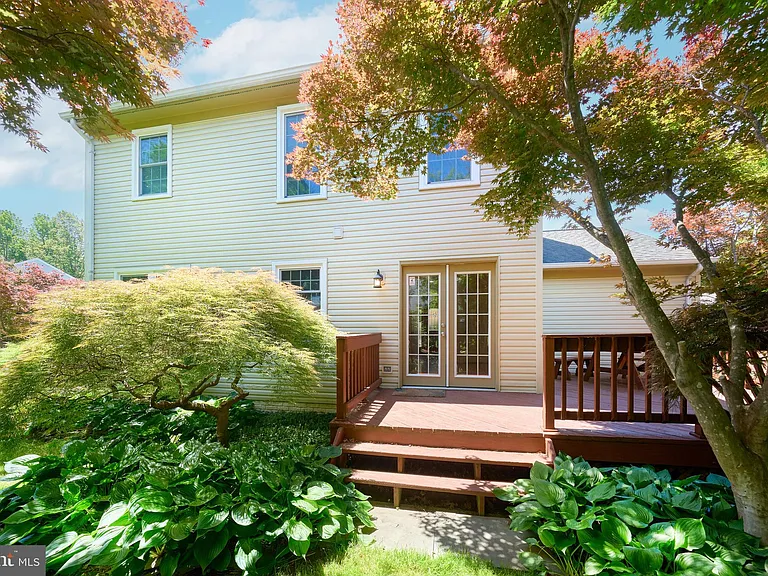 8508 Silverdale Rd — Photo 48