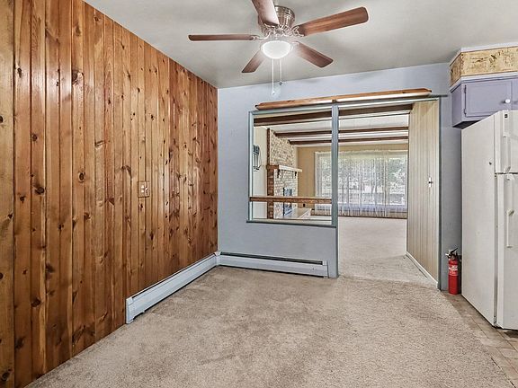 5th image of 306 W Beryl St