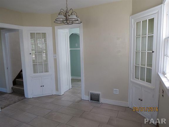 5th image of 1104 W Gilbert Ave